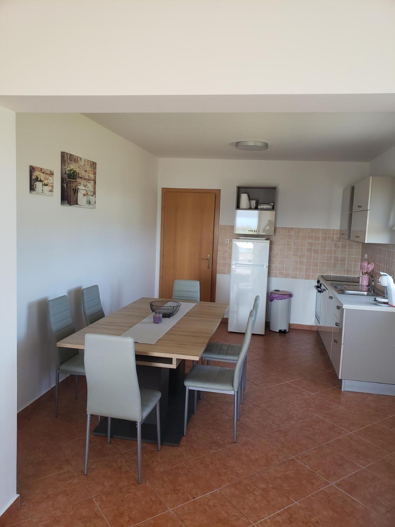 Apartmani Ciklic Dobropoljana Eksteriør bilde